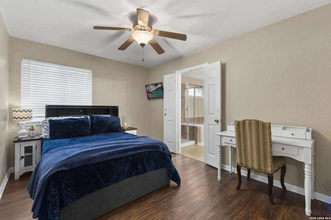 Photo of 266 MAIDSTONE CV