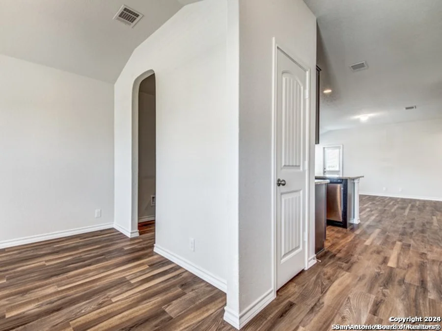 Photo of 128 Grand Rapids