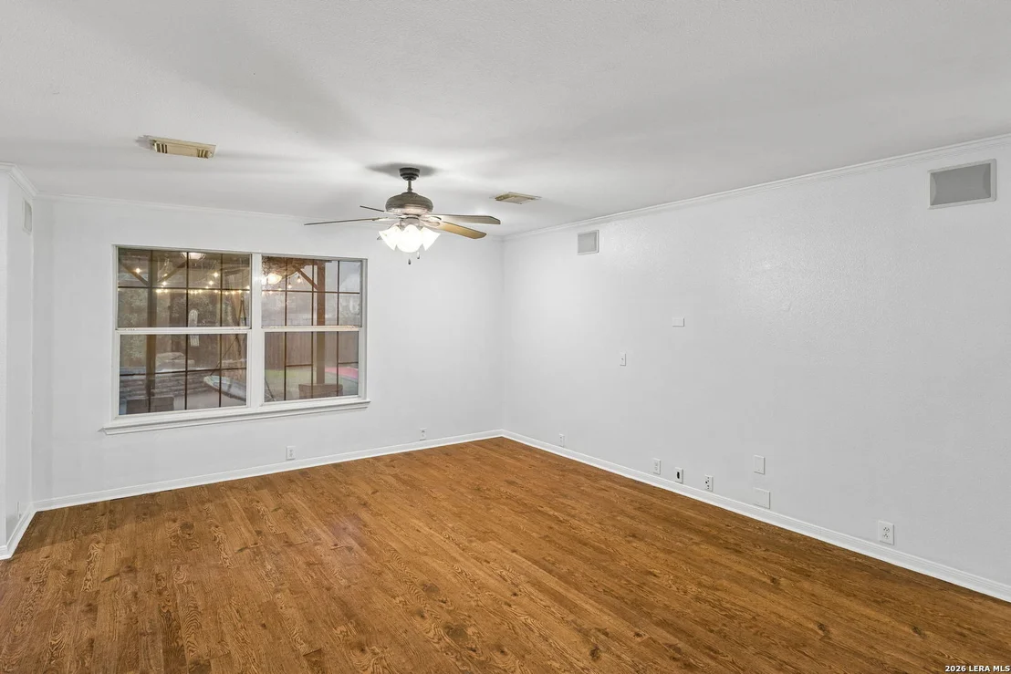 Photo of 1637 Rolling Brook Ln