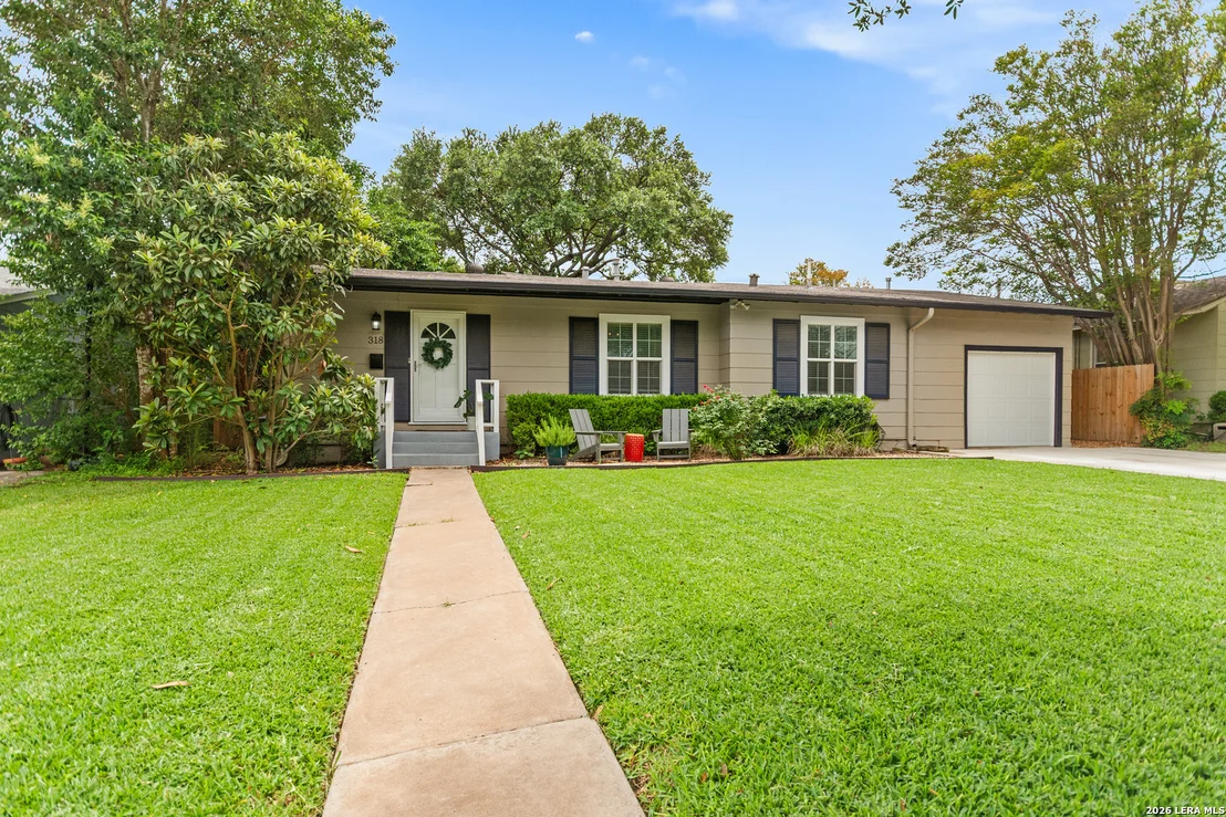 Photo of 318 BREES BLVD