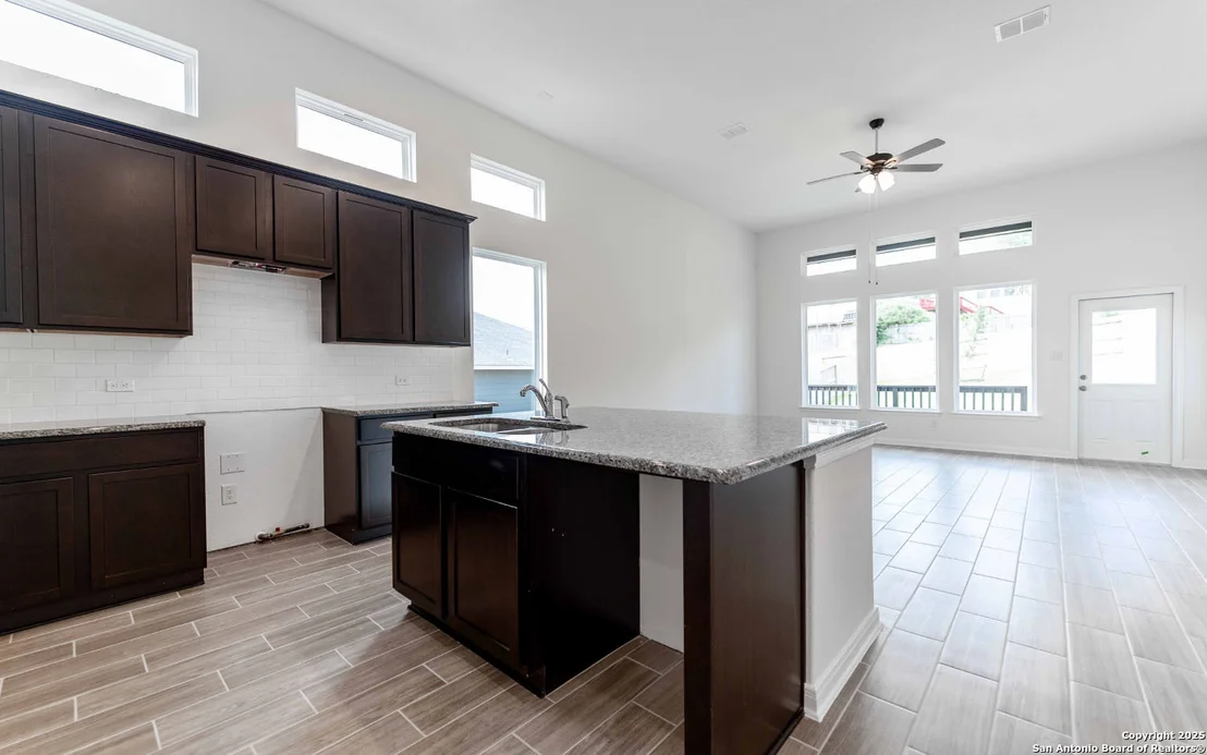 Photo of 4881 Knox View