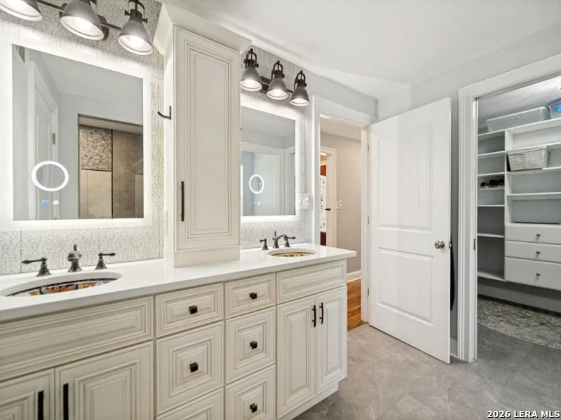 Photo of 104 Highland Woods