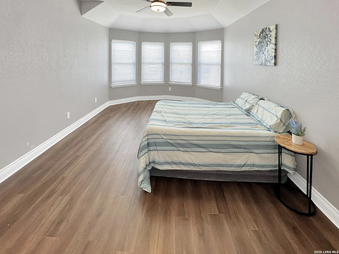 Photo of 12839 Laurel Brush
