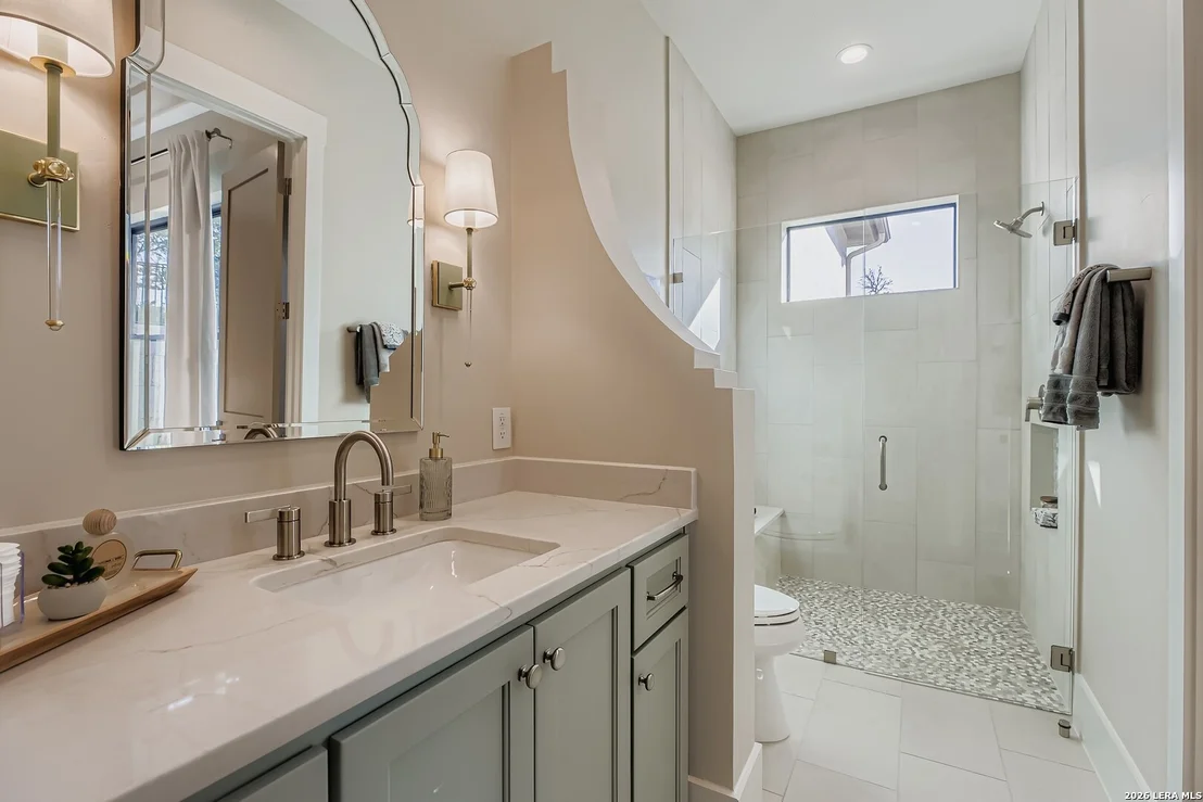 Photo of 11406 Montell Point