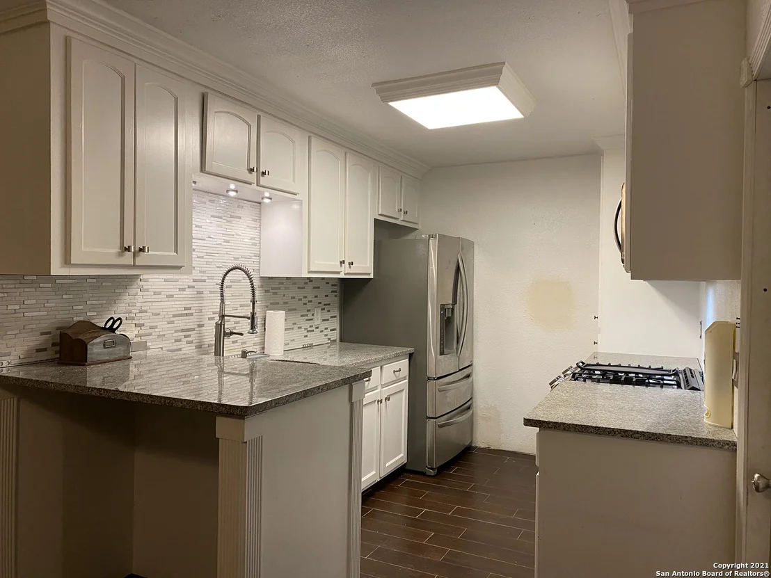 Photo of 9690 SOUTH BND