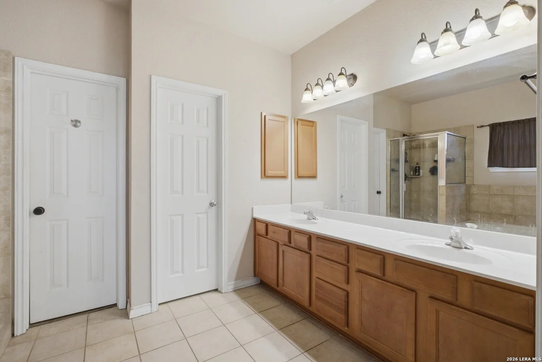 Photo of 313 Howard Dr