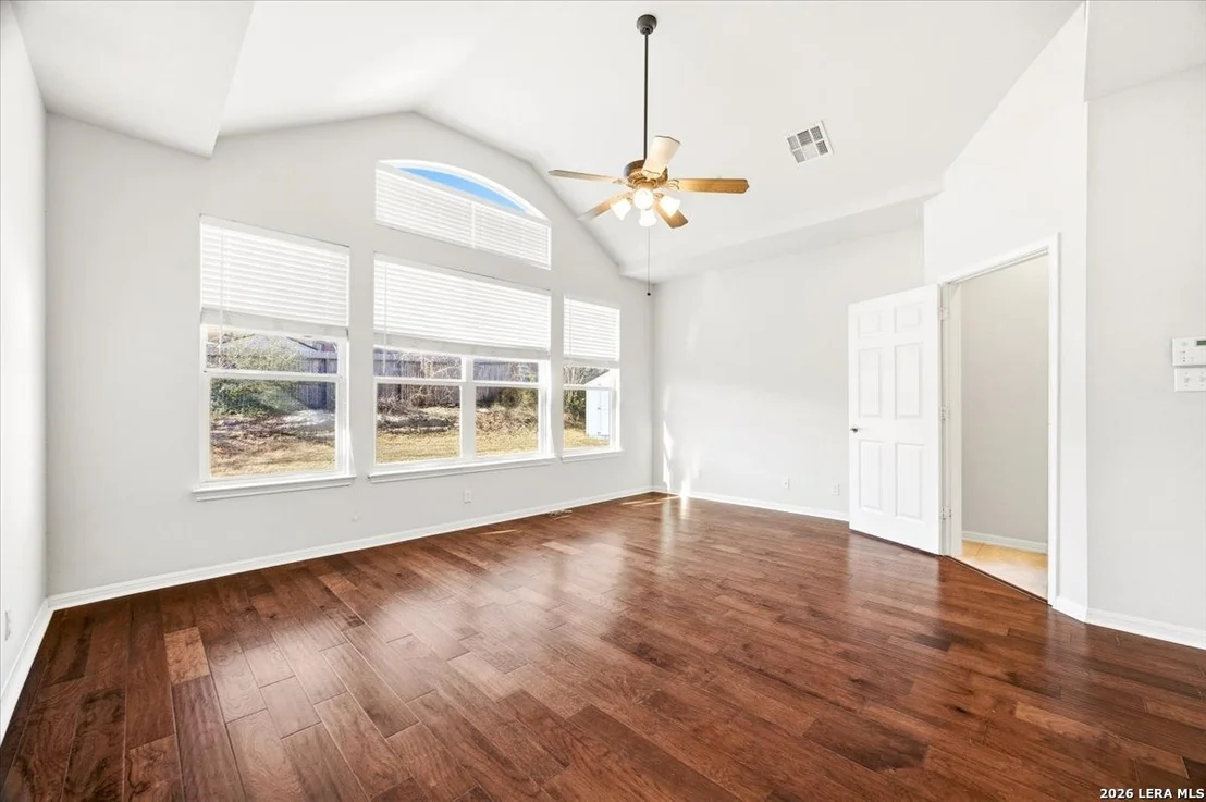 Photo of 13115 Five Brks