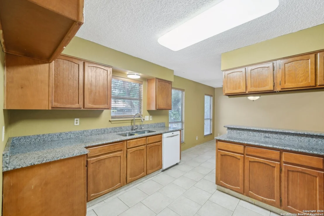 Photo of 13634 PEBBLE OAK DR