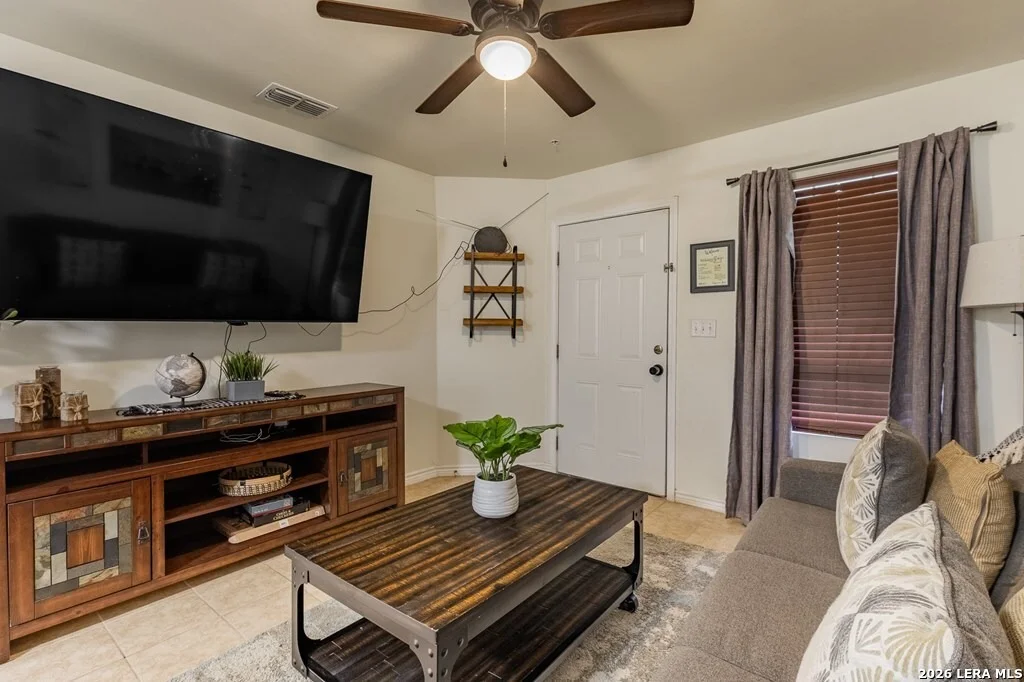 Photo of Unit UNIT4 at 391 Riverside Drive