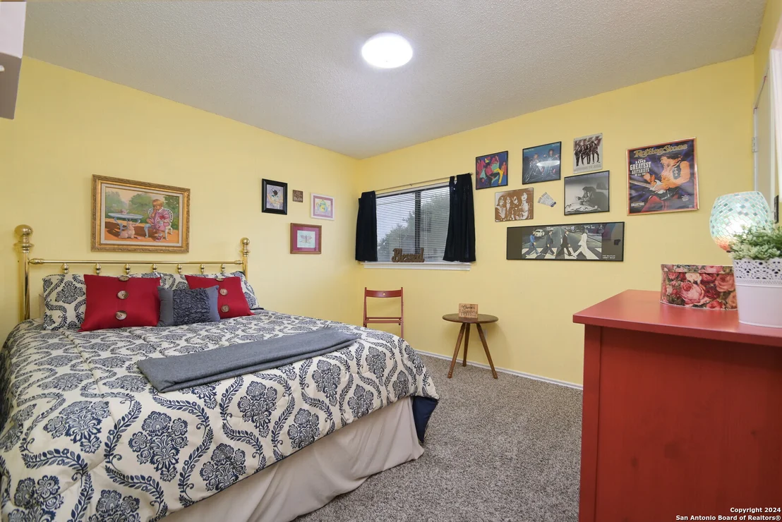 Photo of 21922 KENTON CROFT
