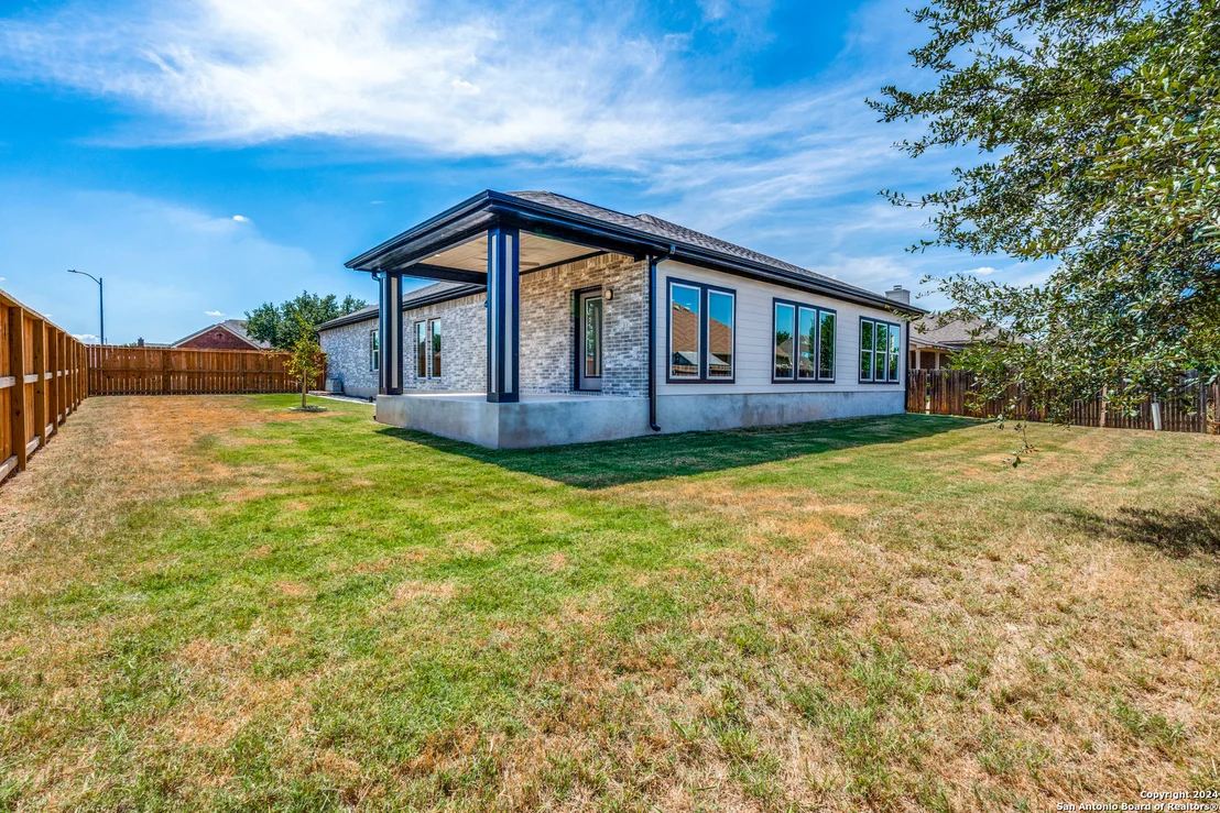 Photo of 15712 Glenn Lane
