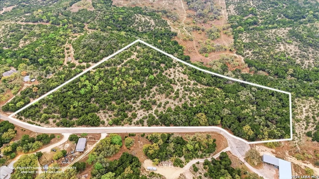 Photo of 105 & 109 W Winding Loop