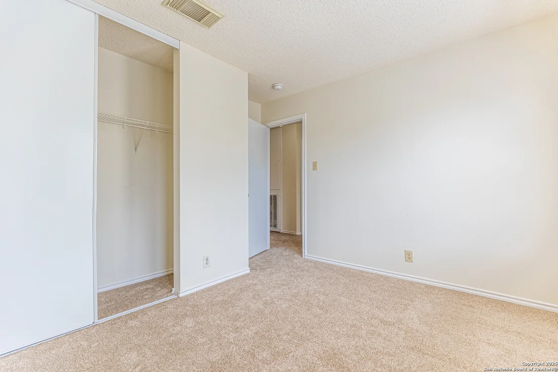 Photo of 5023 RIVER KENTON