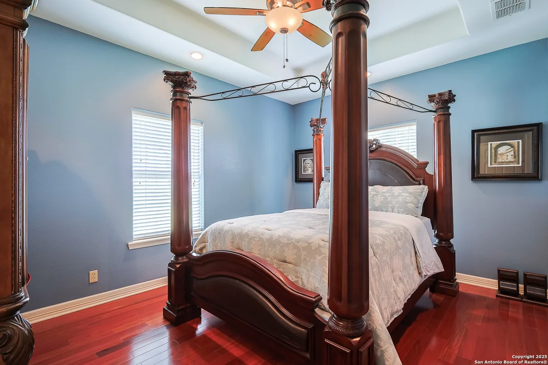 Photo of 2697 Oak Grove