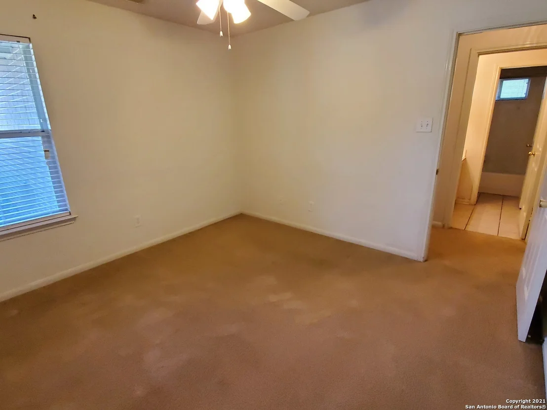 Photo of 13135 ALMOND BEND