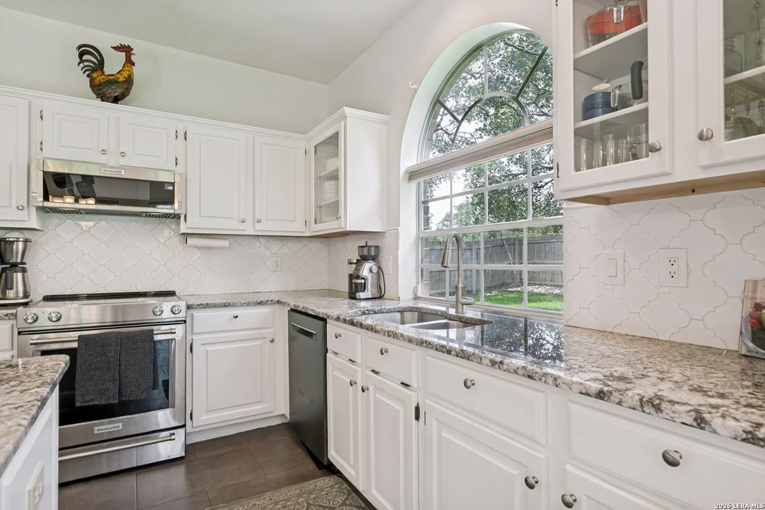 Photo of 18019 SUMMER KNOLL