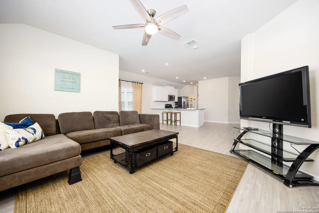 Photo of 6023 Akin Stroll