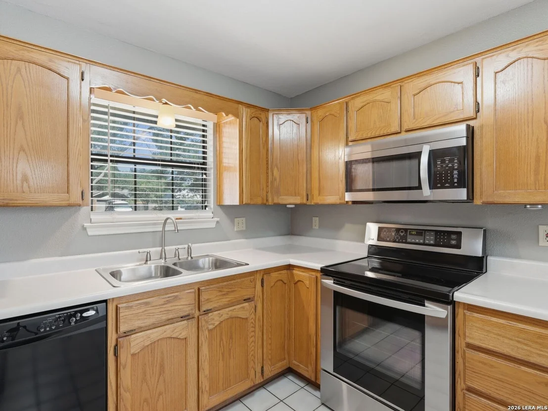 Photo of 526 Riverside Dr