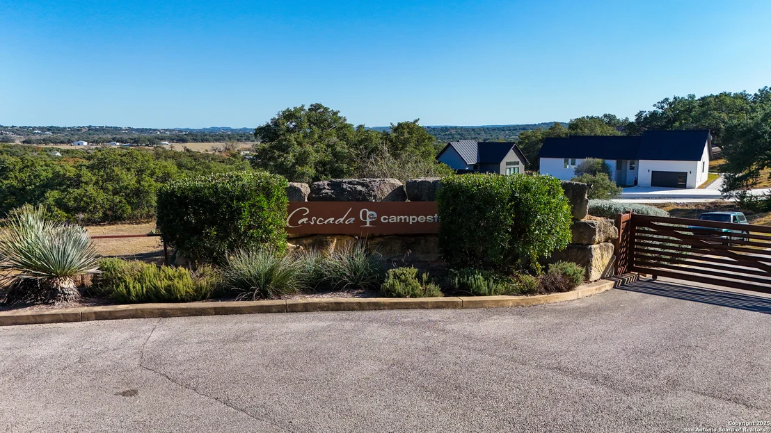 Photo of 3010 Campestres