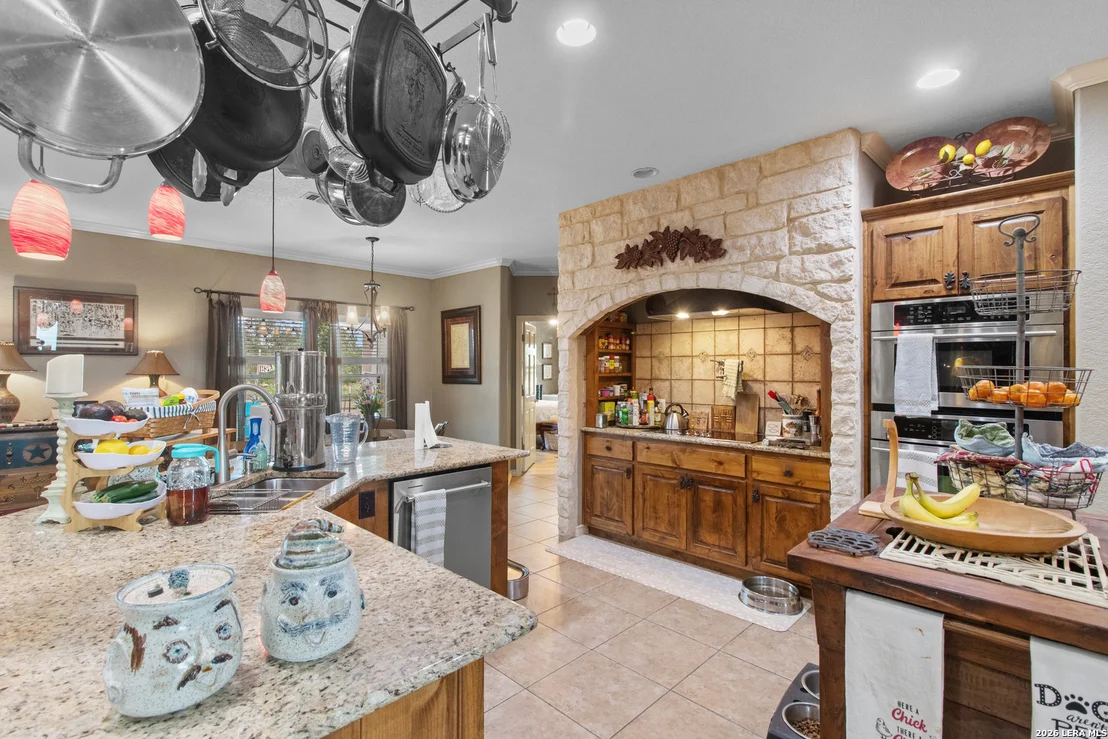 Photo of 212 ANTLER CIR