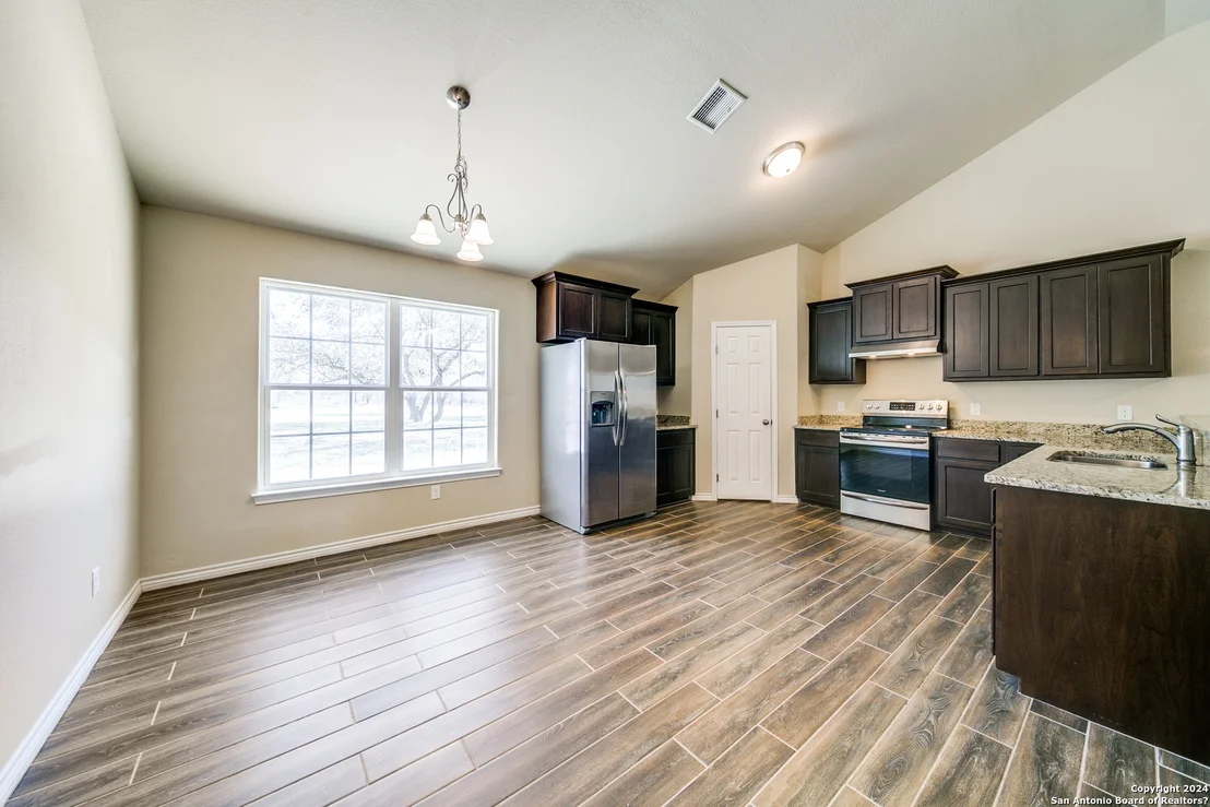 Photo of 530 GARDEN DR