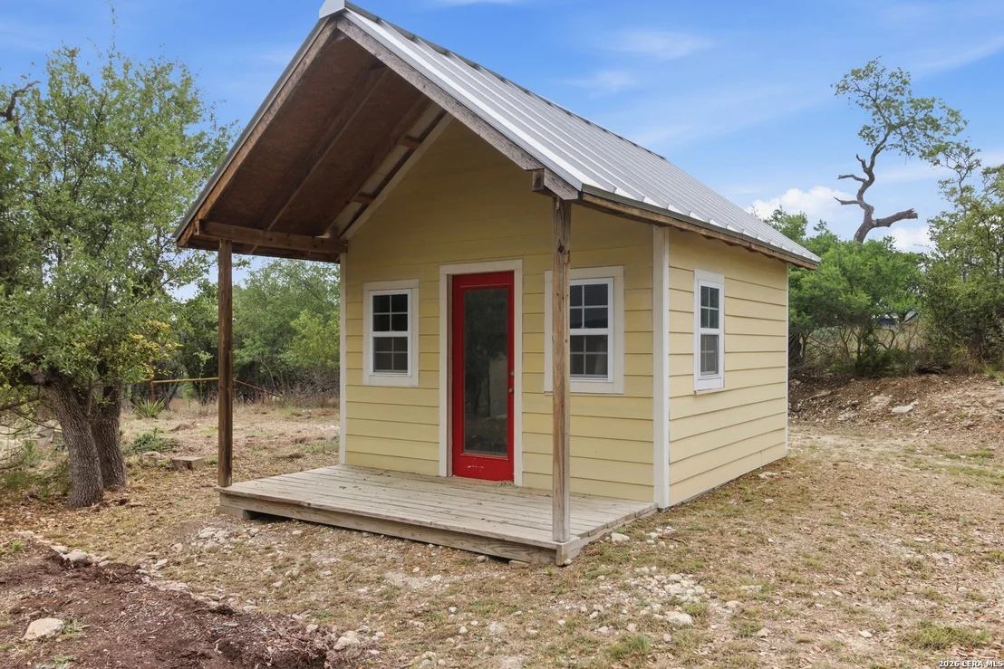 Photo of 292 Phillip Dr