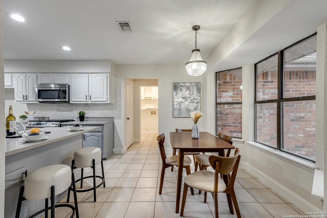 Photo of 7723 Crooked Brook