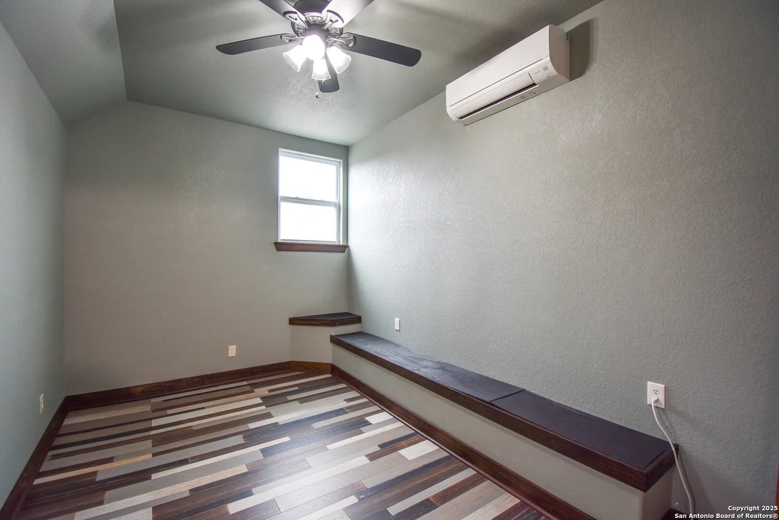 Photo of 123 MALLARD DR