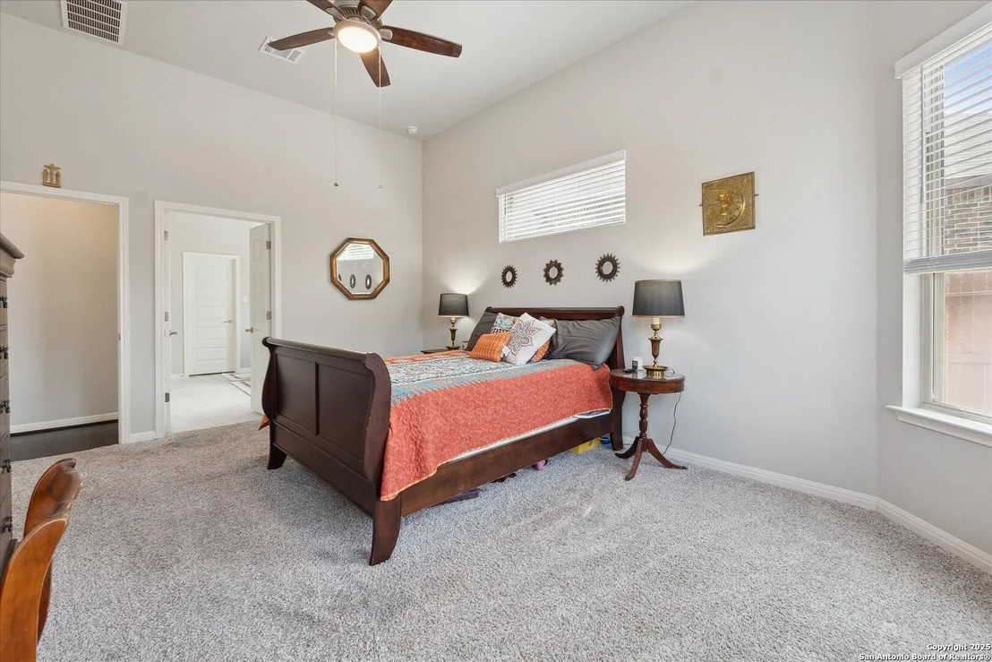 Photo of 2227 Tiptop