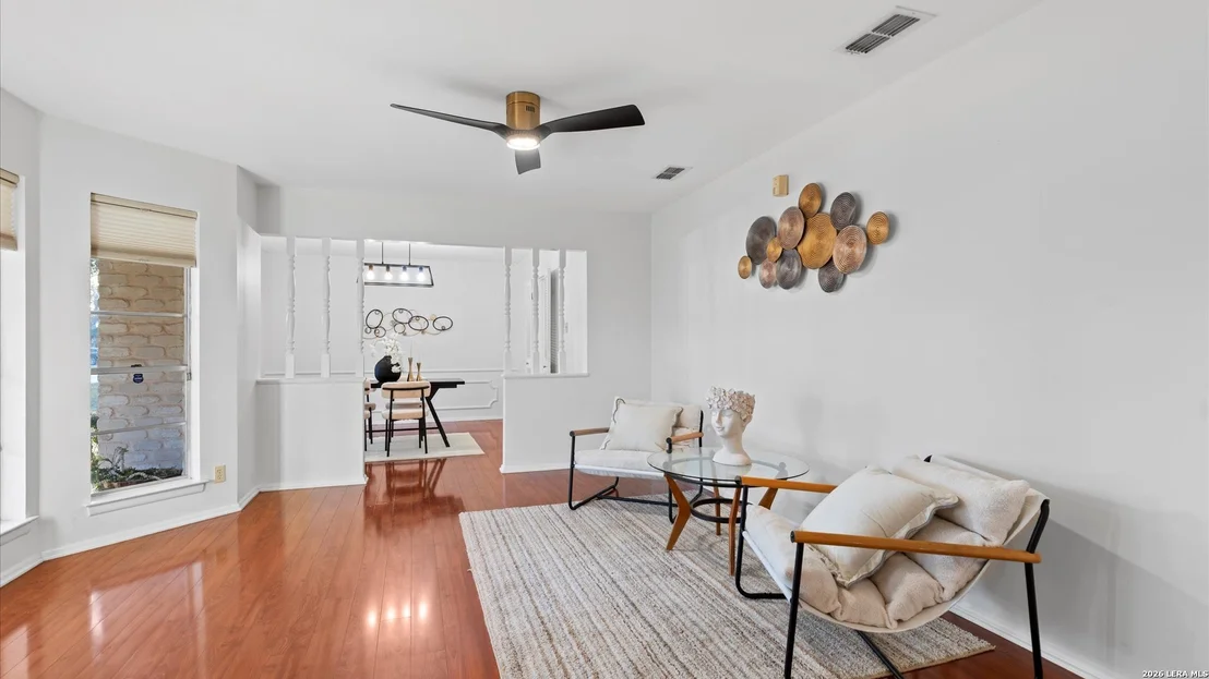 Photo of 425 Crestwind