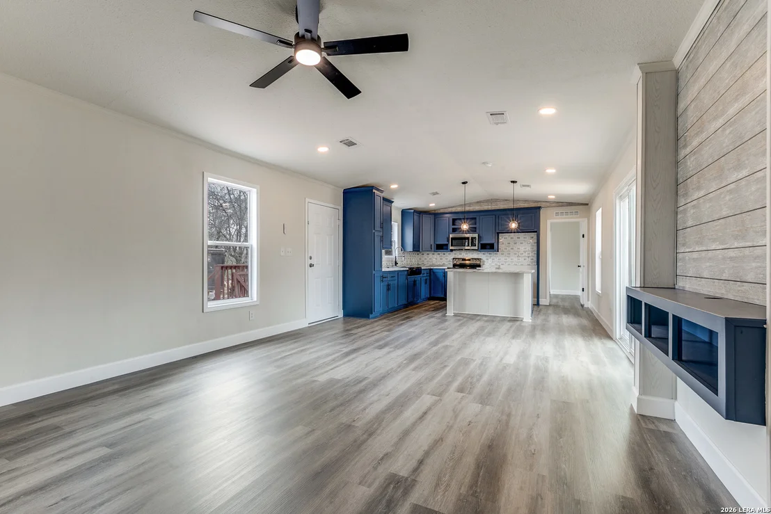 Photo of 23403 Hickory Pass