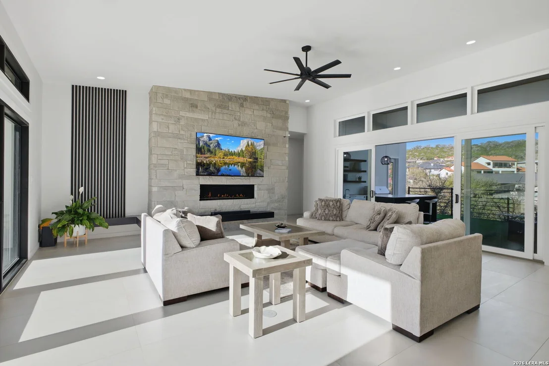Photo of 23119 Casey Canyon