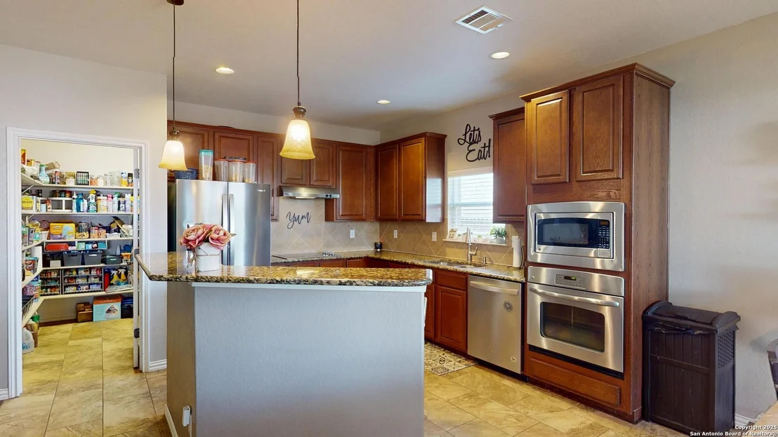 Photo of 522 Baltustrol