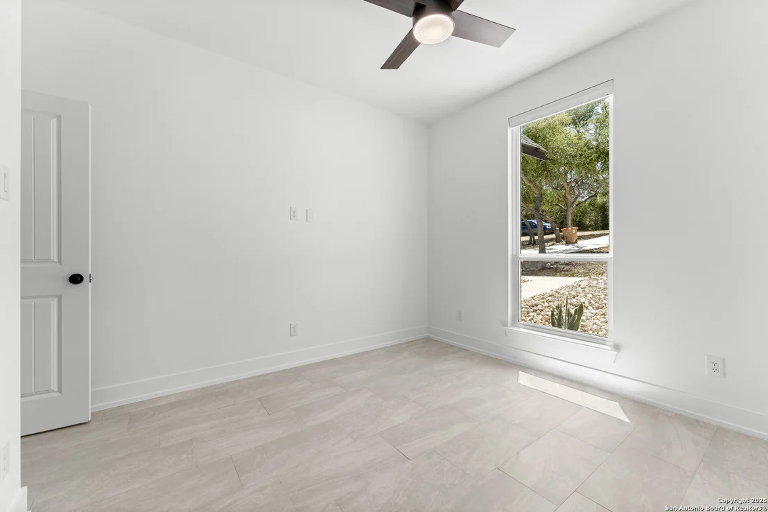 Photo of 1101 Persimmon