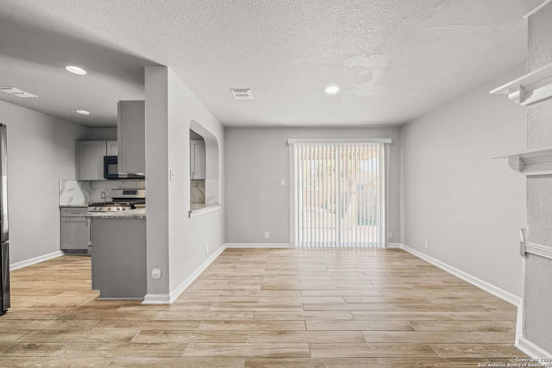 Photo of 2326 Camberly