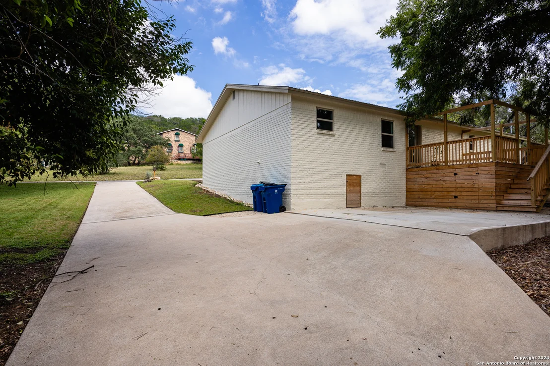 Photo of 1903 Danielle Dr
