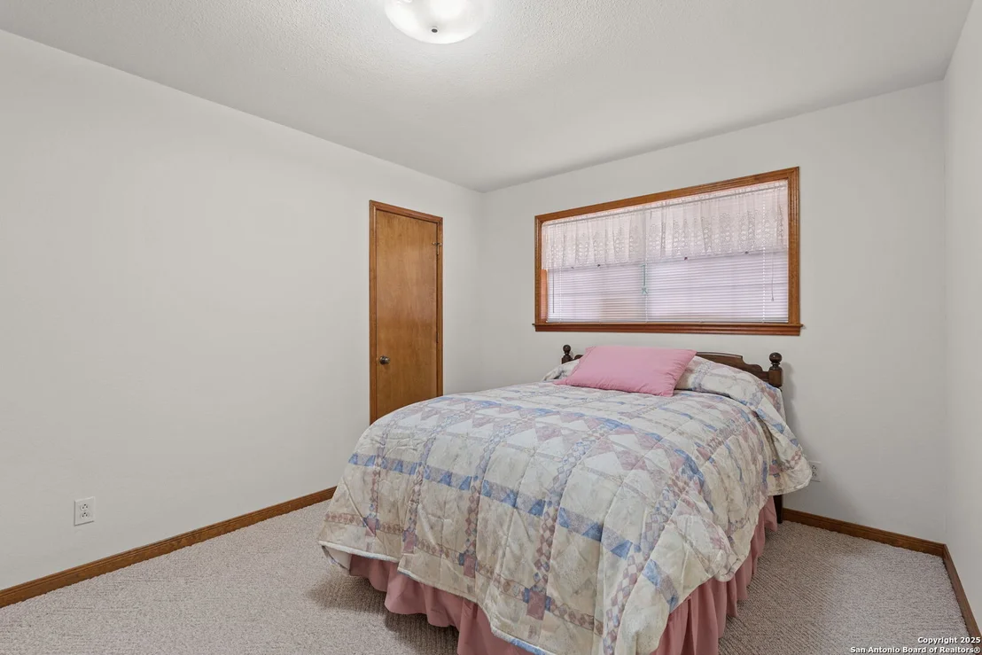 Photo of 1315 Walter Ellison