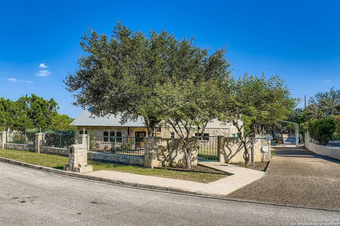 Photo of 6606 Laurel Hill