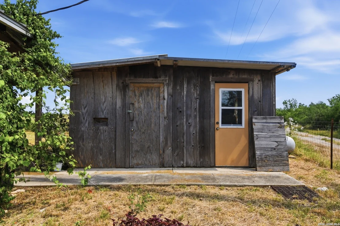 Photo of 383 County Road 404