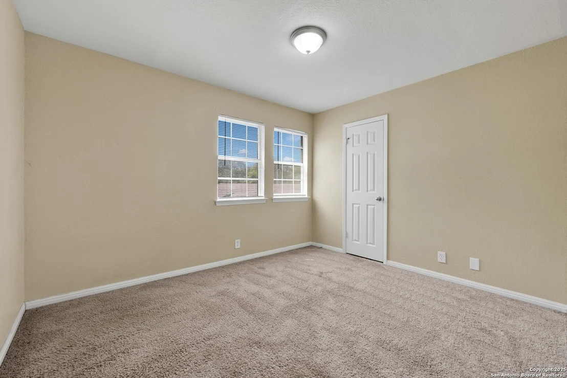 Photo of 6135 Windbrooke