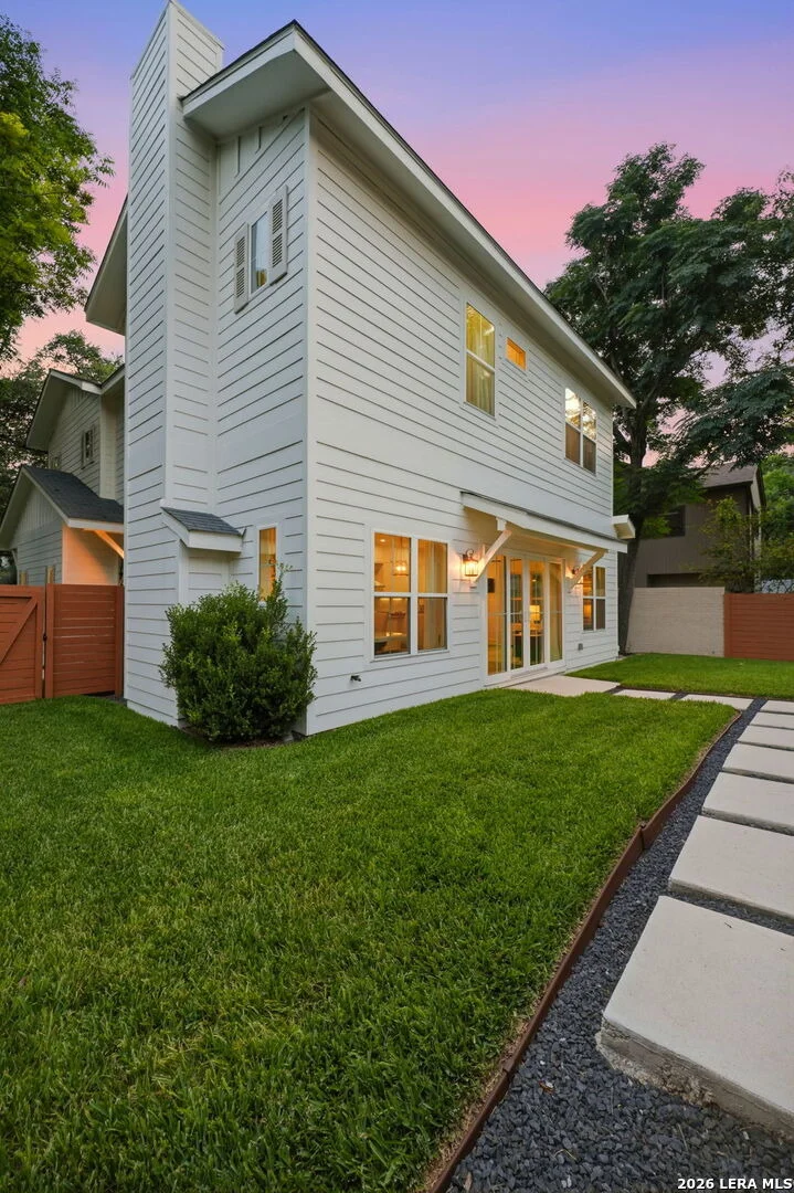 Photo of 301 OGDEN LN