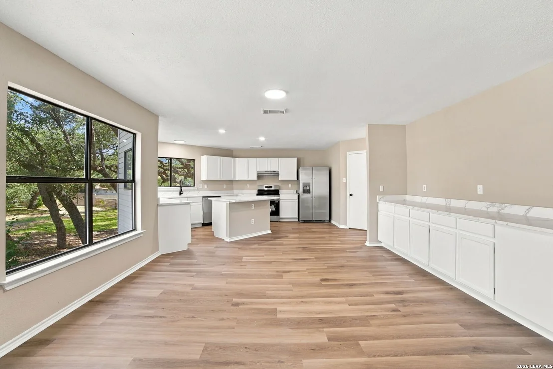 Photo of 281 SAMANTHA DR