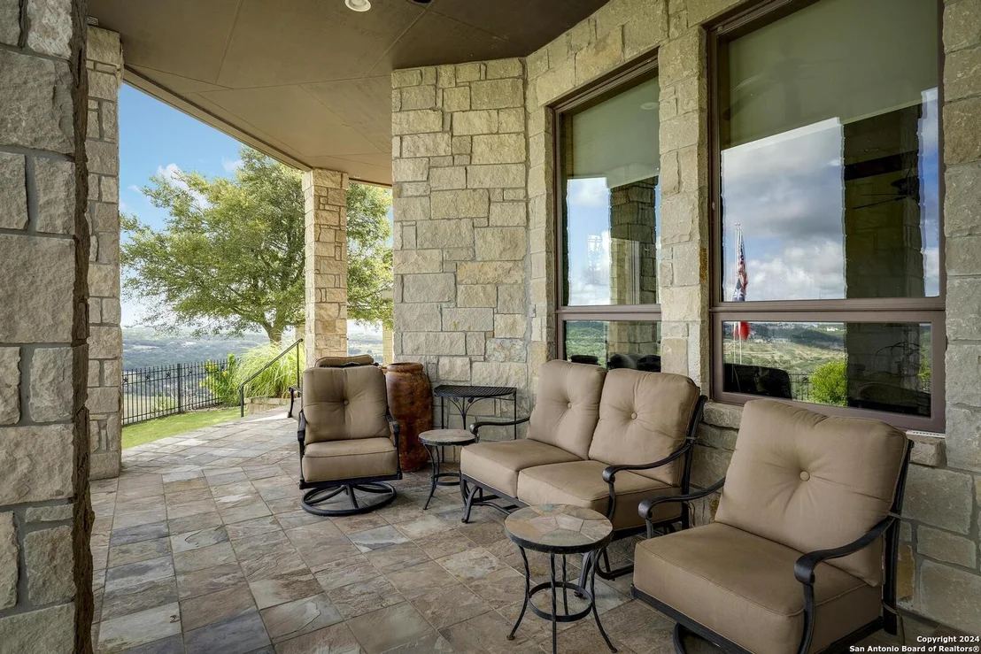 Photo of 442 PARADISE PT