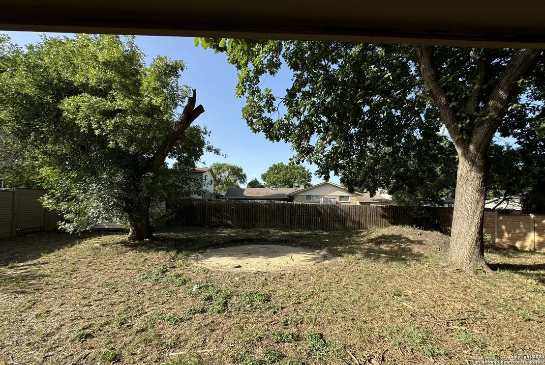 Photo of 327 MADRID DR