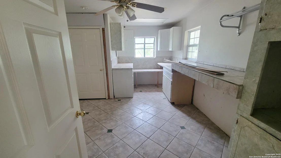 Photo of 7 Glen Cove Dr
