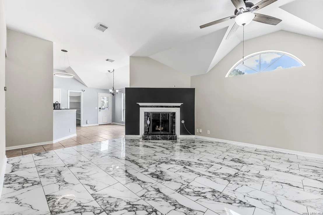 Photo of 2555 Crested Heights
