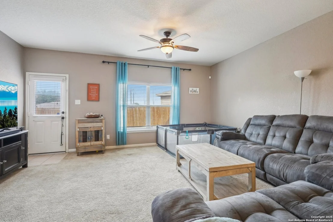 Photo of 6714 LUCKEY TREE