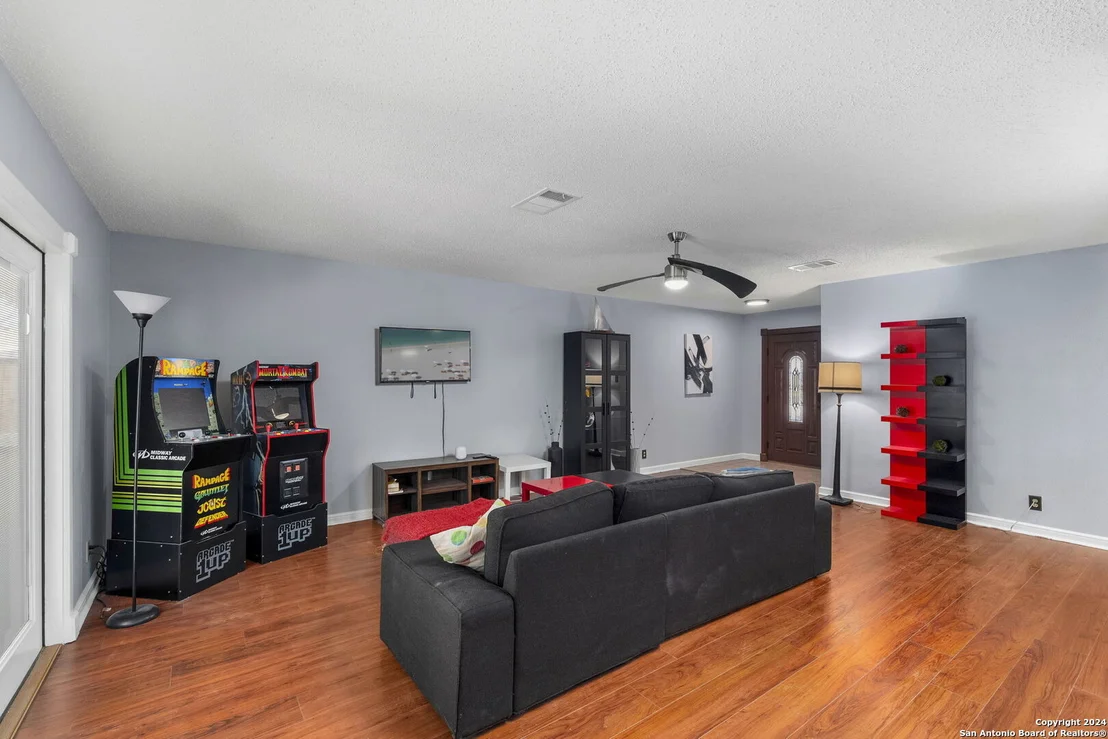 Photo of 13143 WOLLER PATH