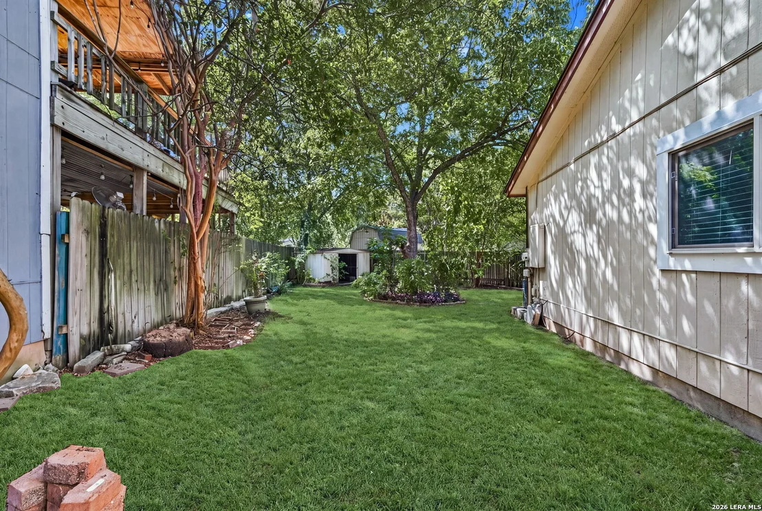 Photo of 7359 CLIPPER OAK DR