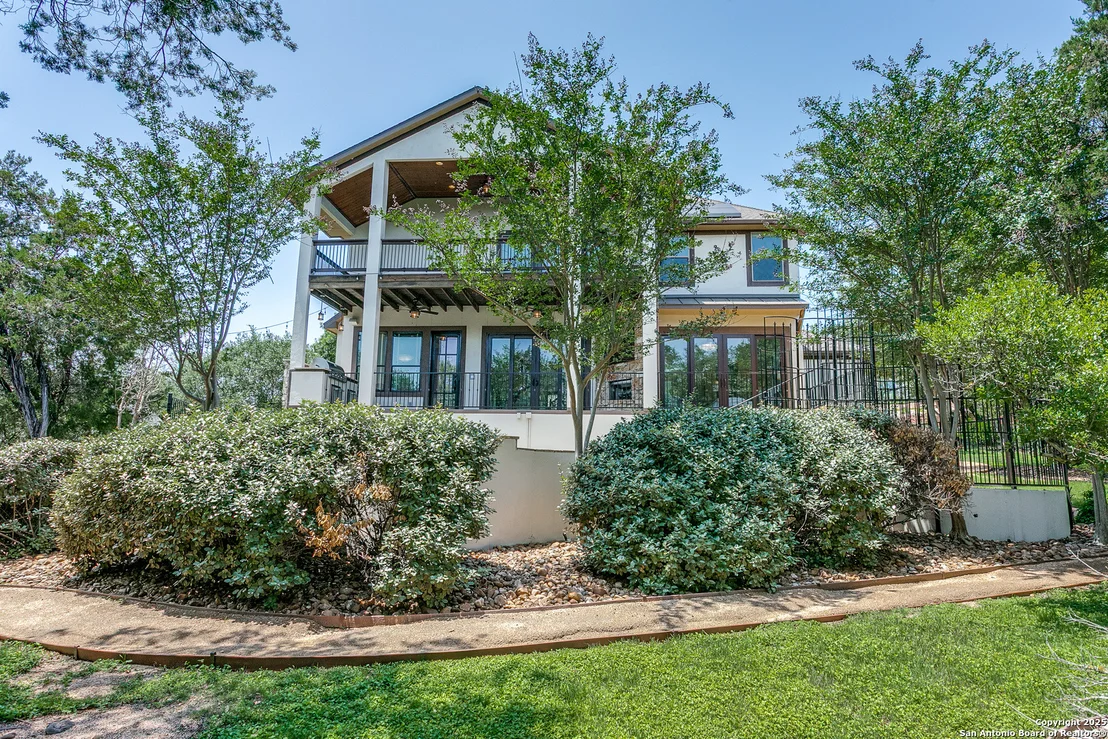 Photo of 8826 Falcon Place